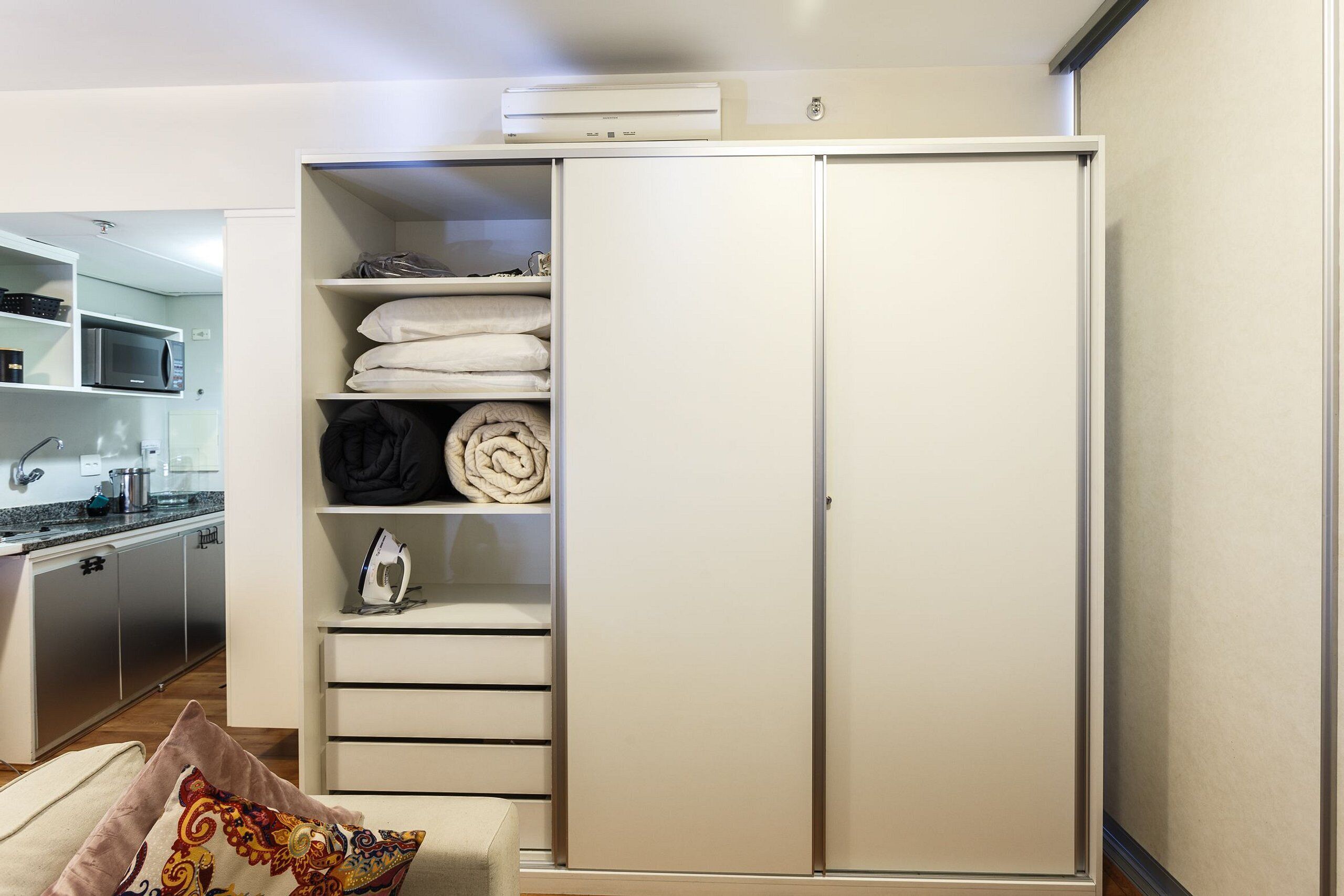 المنشأة من الداخل