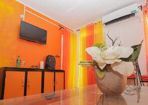 Interior - Bonamoussadi Gardens Maisonn Avec Grande Piscine II (Douala)