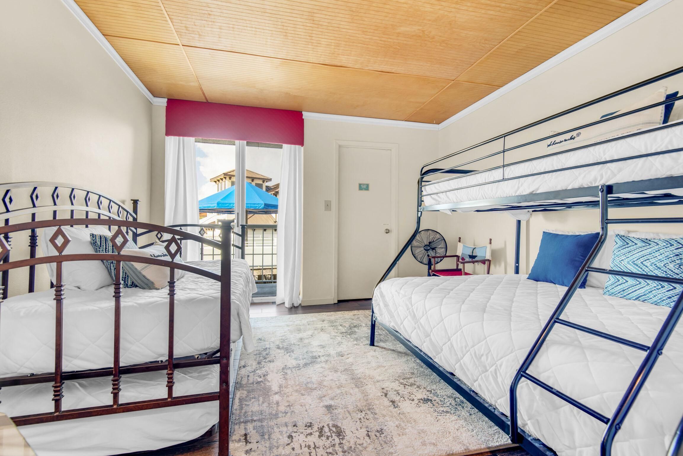 Apartamento, varias camas (Tristan Towers unit 1B)