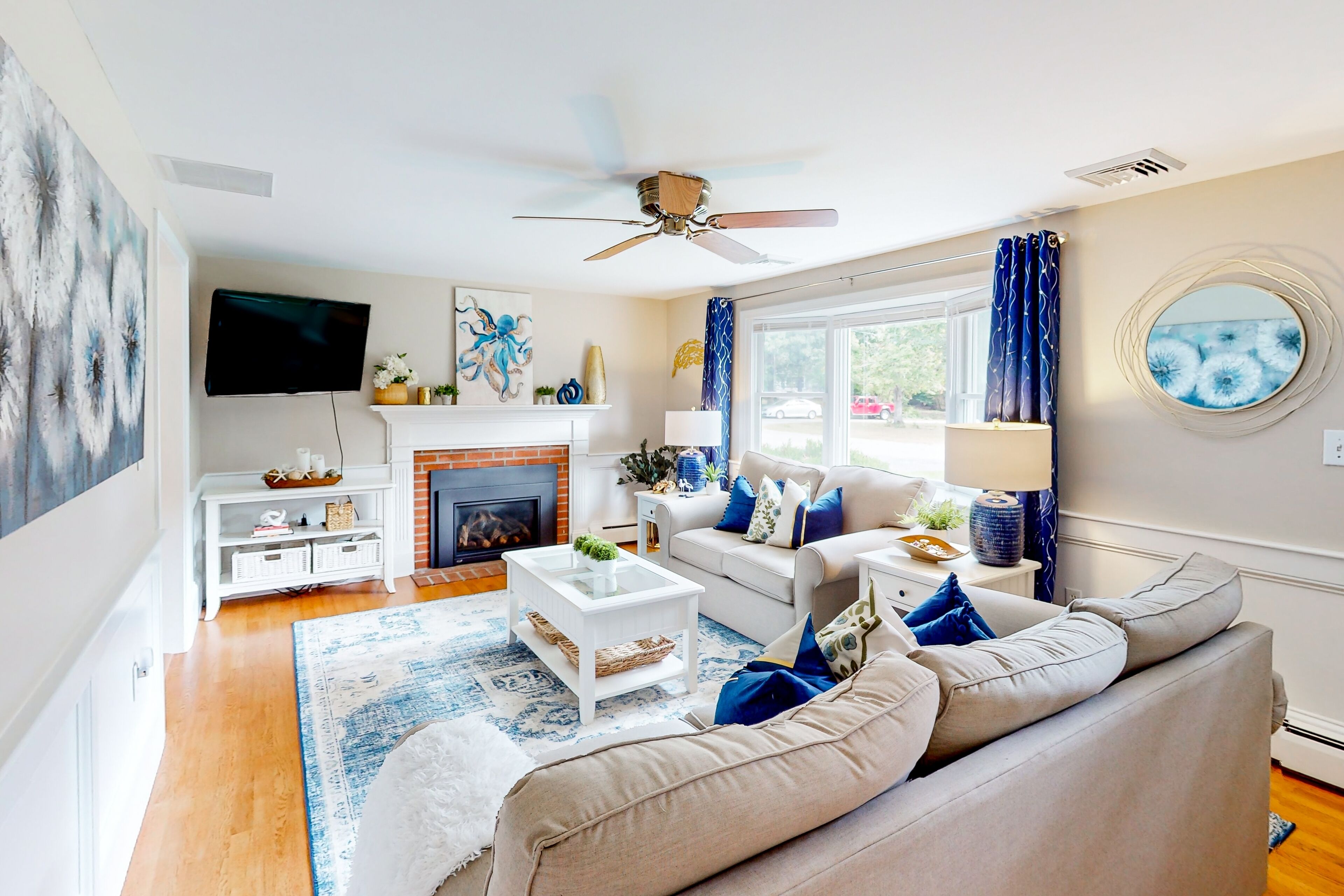 Charming home near area's beaches with yard, grill & nautical theme