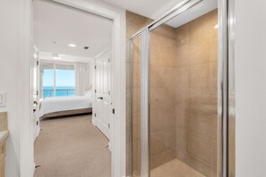 Departamento, varias camas (Portofino Island Resort 2-1902) | 2 habitaciones y wifi