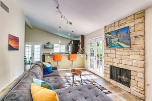 TV, fireplace, offices
