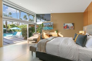 4 عدّة غرف نوم ومكواة/لوح كي وخدمة الإنترنت وملاءات أسرّة