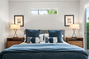 Iron/ironing board, WiFi, bed sheets - Chic and Stylish at The Riv (Palm Springs)