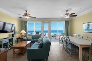 Apartment, Mehrere Betten (White Sands 427) | Wohnbereich