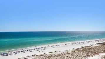 Apartment, Multiple Beds (Summerwind Center 804) | Beach | On the beach