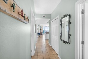 Interior - Summerwind Center 804 (Navarre)