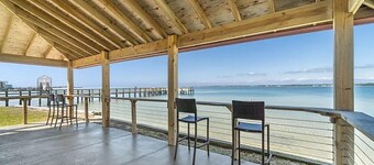 Sunset Harbor Palms 2-301