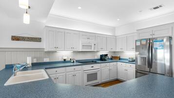 Condo, Multiple Beds (White Sands 459) | Private kitchen | Toaster