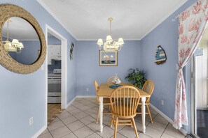 Appartamento, 1 letto king con divano letto (Villas on the Gulf unit E4) | Ristoranti