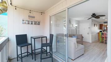 Apartment, Multiple Beds (Villas on the Gulf unit C5) | Outdoor dining