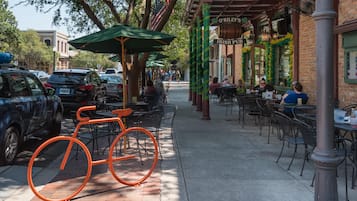 Apartment, Multiple Beds (Villas on the Gulf unit C5) | Outdoor dining