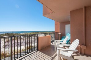 Appartement, 1 grand lit (Gulf Winds 101) | Terrasse/Patio