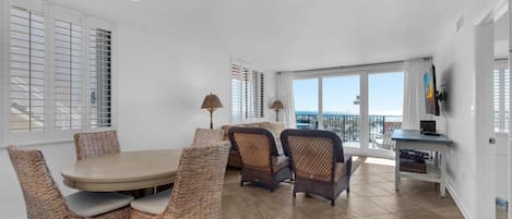 Apartment, 1 Queen Bed (Gulf Winds 101)