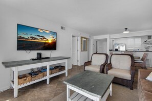 Apartment, 1 Queen Bed (Gulf Winds 101) - Gulf Winds 101 (Pensacola Beach)