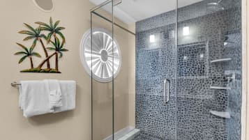 House, Multiple Beds (House of the Blues) | Bathroom | Free toiletries, towels, soap, toilet paper