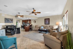 Maison, plusieurs lits (House of the Blues) | Coin séjour