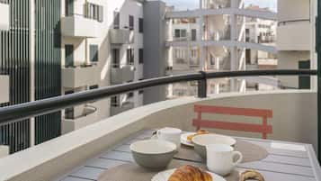 Basic Apartment | Balcony