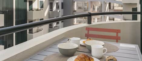 Basic Apartment | Balcony