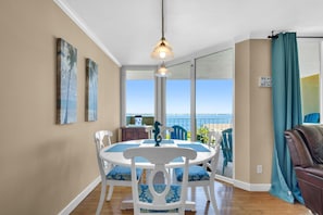 Apartament, 1 llit de matrimoni gran i sofà llit (Santa Rosa Dunes 1053) | Servei de restauració
