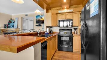 Apartment, 1 King Bed with Sofa bed (Santa Rosa Dunes 1053) | Private kitchen | Oven, toaster, paper towels