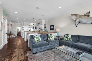 Living area - White Sands 451- Beach Dreams (Pensacola Beach)