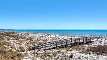 公寓客房, 多張床 (White Sands 451- Beach Dreams) | 海灘 | 位於海灘上