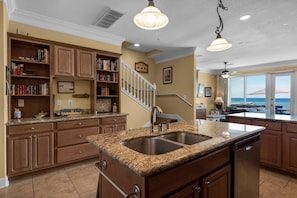 Condo, Multiple Beds (White Sands 423) | Interior