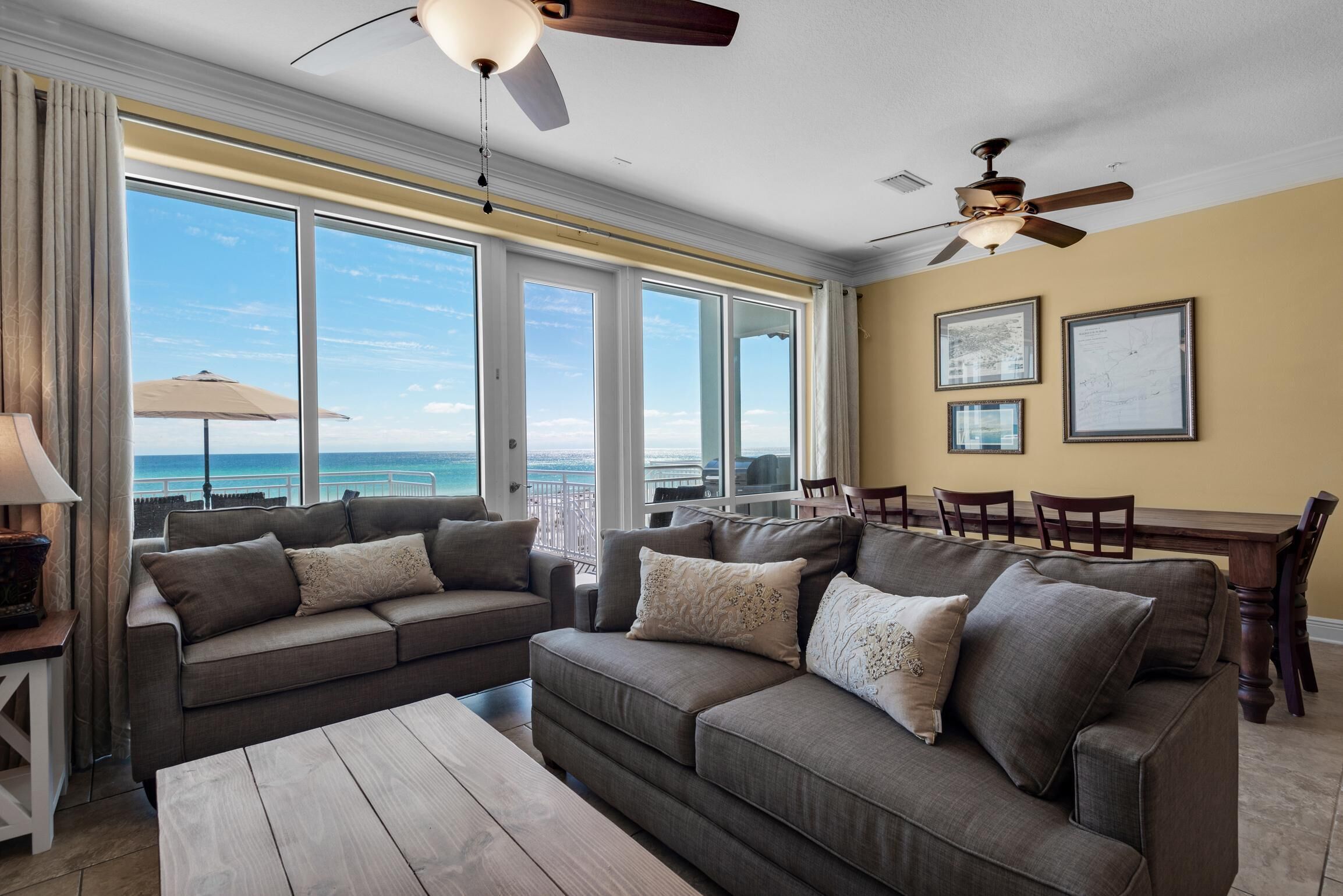 Huoneisto, useita sänkyjä (White Sands 423) | Oleskelualue