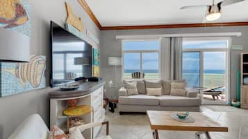 Apartment, 1 King Bed with Sofa bed (Seahorse unit R) | Living area | TV