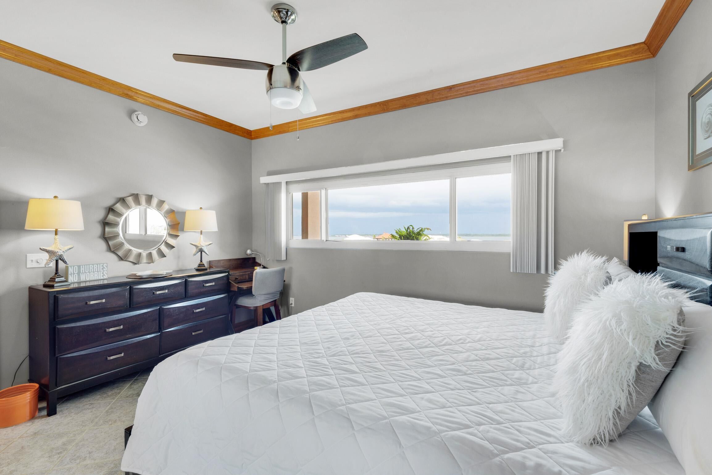 Apartment, 1 King Bed with Sofa bed (Seahorse unit R)