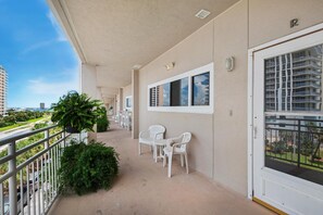Terrace/patio - Seahorse Unit R (Pensacola Beach)