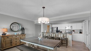 Leilighet, flere senger (Tristan Towers unit 14D) | Spiseområde