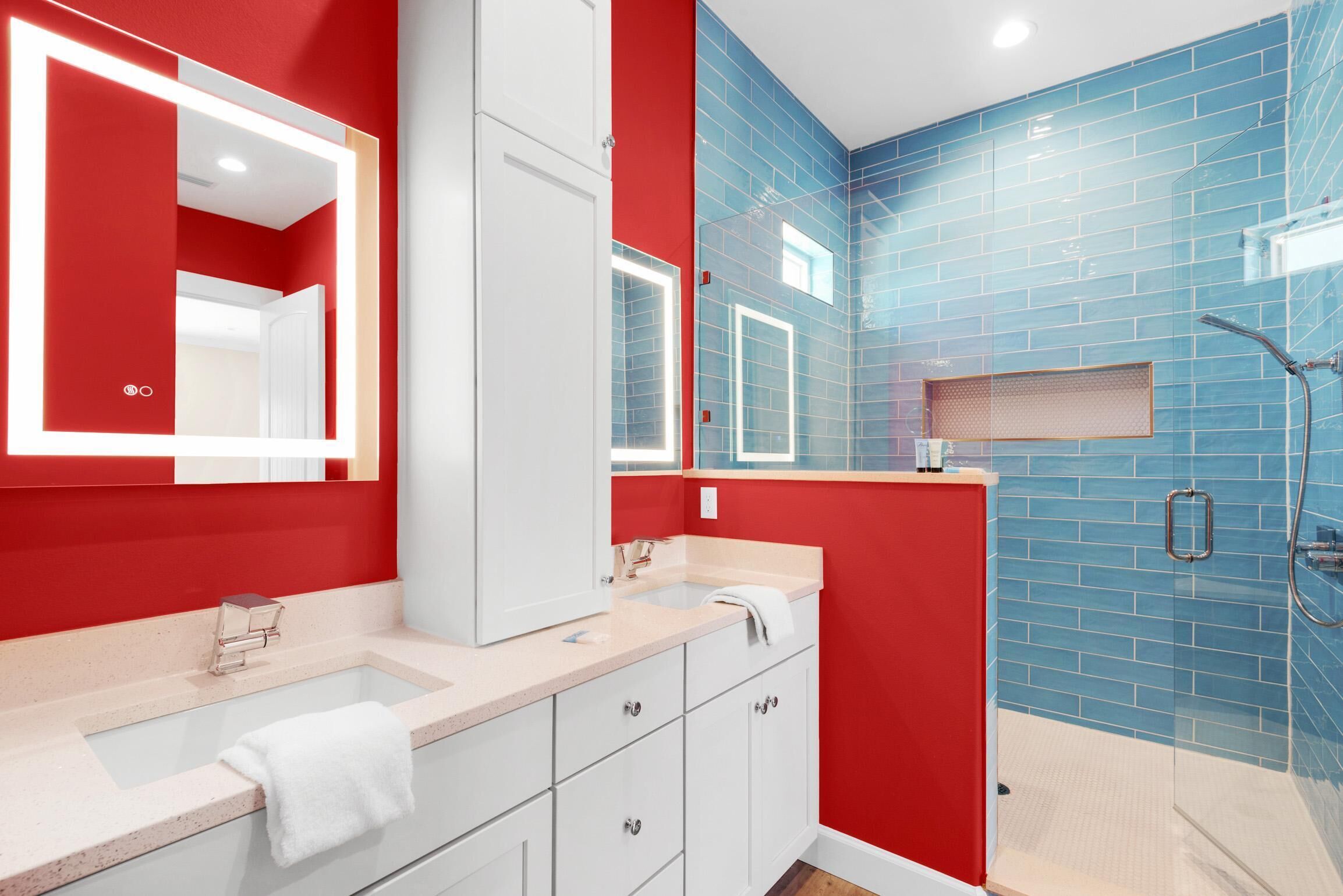 House, Multiple Beds (Nonni 'N Poppy's) | Bathroom | Free toiletries, soap, toilet paper