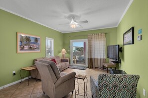 Apartment, Multiple Beds (Villas on the Gulf unit J1) | Living area