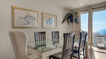 Condo, Multiple Beds (White Sands 447) | Dining