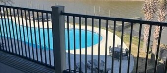 Lakeview Condo close to Fishing, golfing, and hiking.