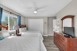 Condo, varias camas (Regency Cabanas E1)