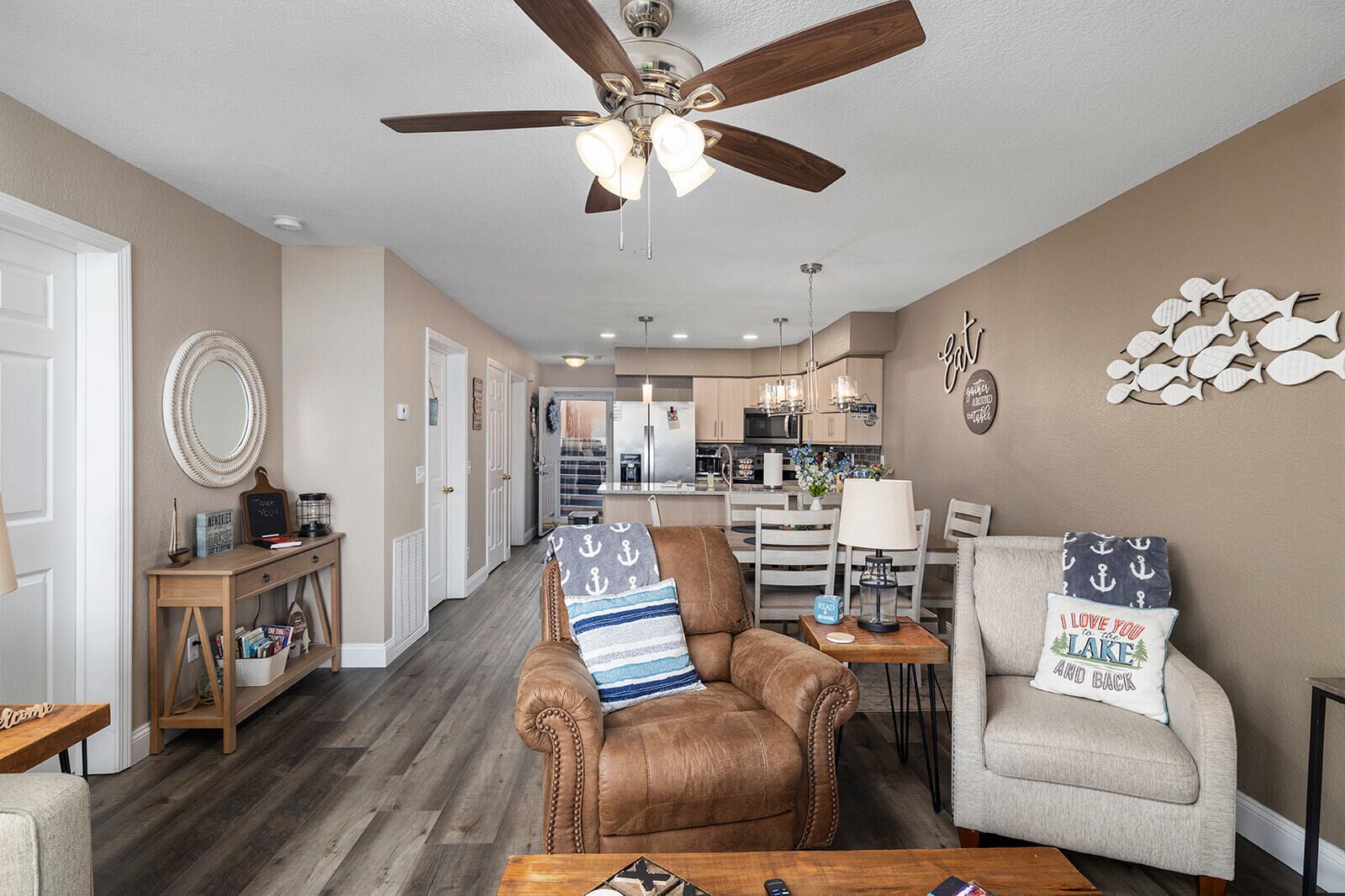 智能电视、壁炉
