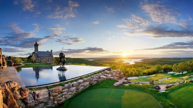 Unclassified image, 1 of 39, button - 2BR Table Rock Lake Luxury Condo | Sunset Views (Hollister)