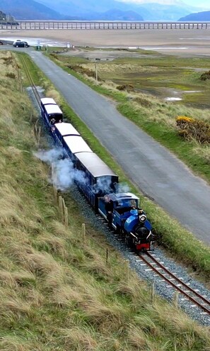 해변에 위치, 백사장