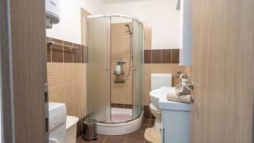 Hårtørrer, håndklæder, Sæbe, Toiletpapir