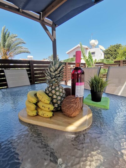 This villa is a 4 bedroom(s), 3 bathrooms, located in Protaras, Ammochostos.