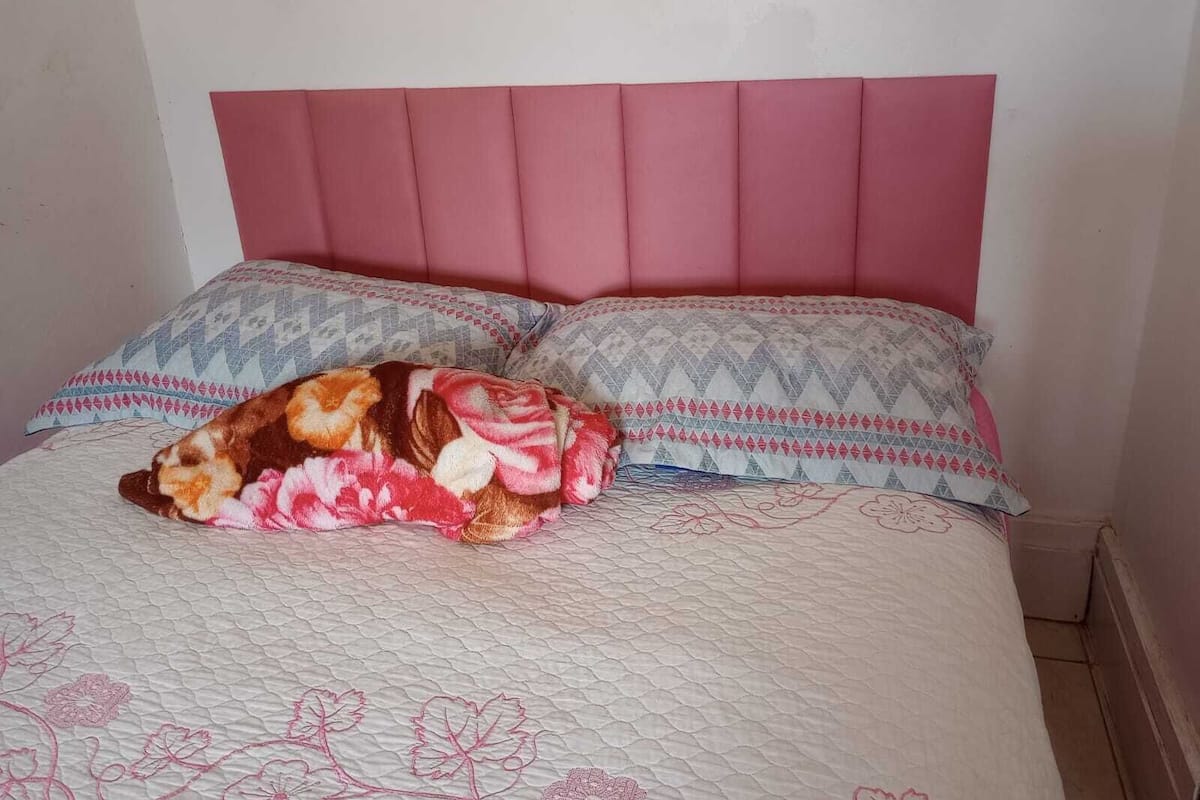 Wifi gratis y ropa de cama