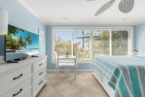 Iron/ironing board, free WiFi, bed sheets - Charming Beach Front Studio Steps to the Sand and Gulf (Longboat Key)