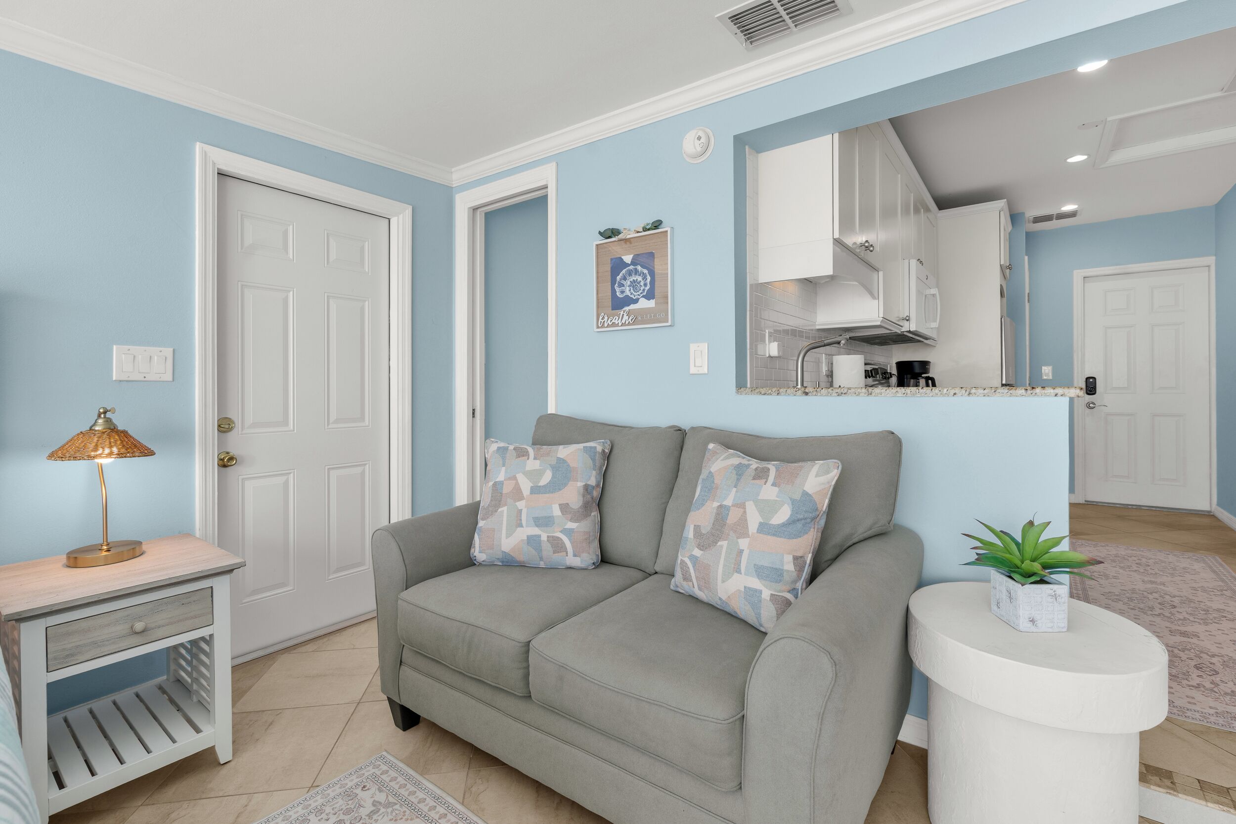 Charming Beach Front Studio Steps To The Sand And Gulf - Longboat Key, FL