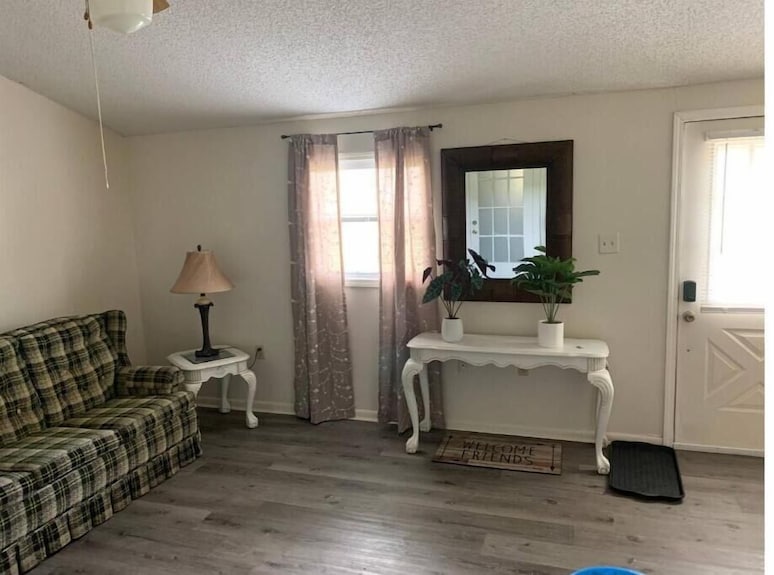 Twin Oaks- Barn Apartment - Lake Verret, LA