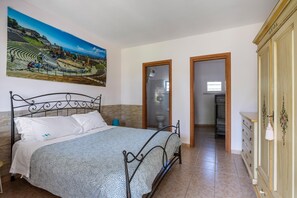 9 bedrooms, iron/ironing board, travel crib, free WiFi