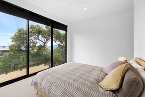 4 chambres, fer et planche à repasser, Wi-Fi, draps fournis