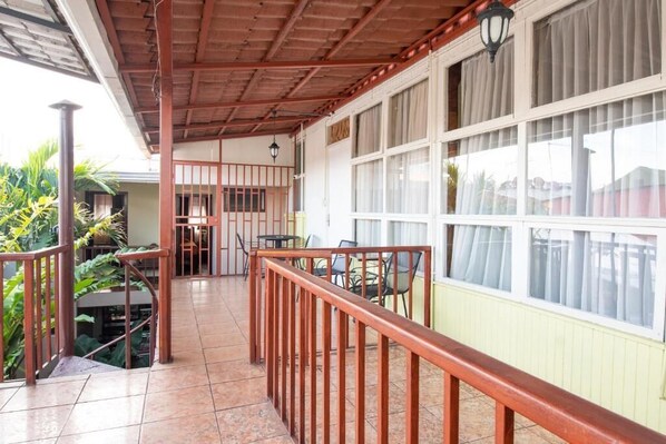 Terrace/patio - Sura Bed and Breakfast (San José)